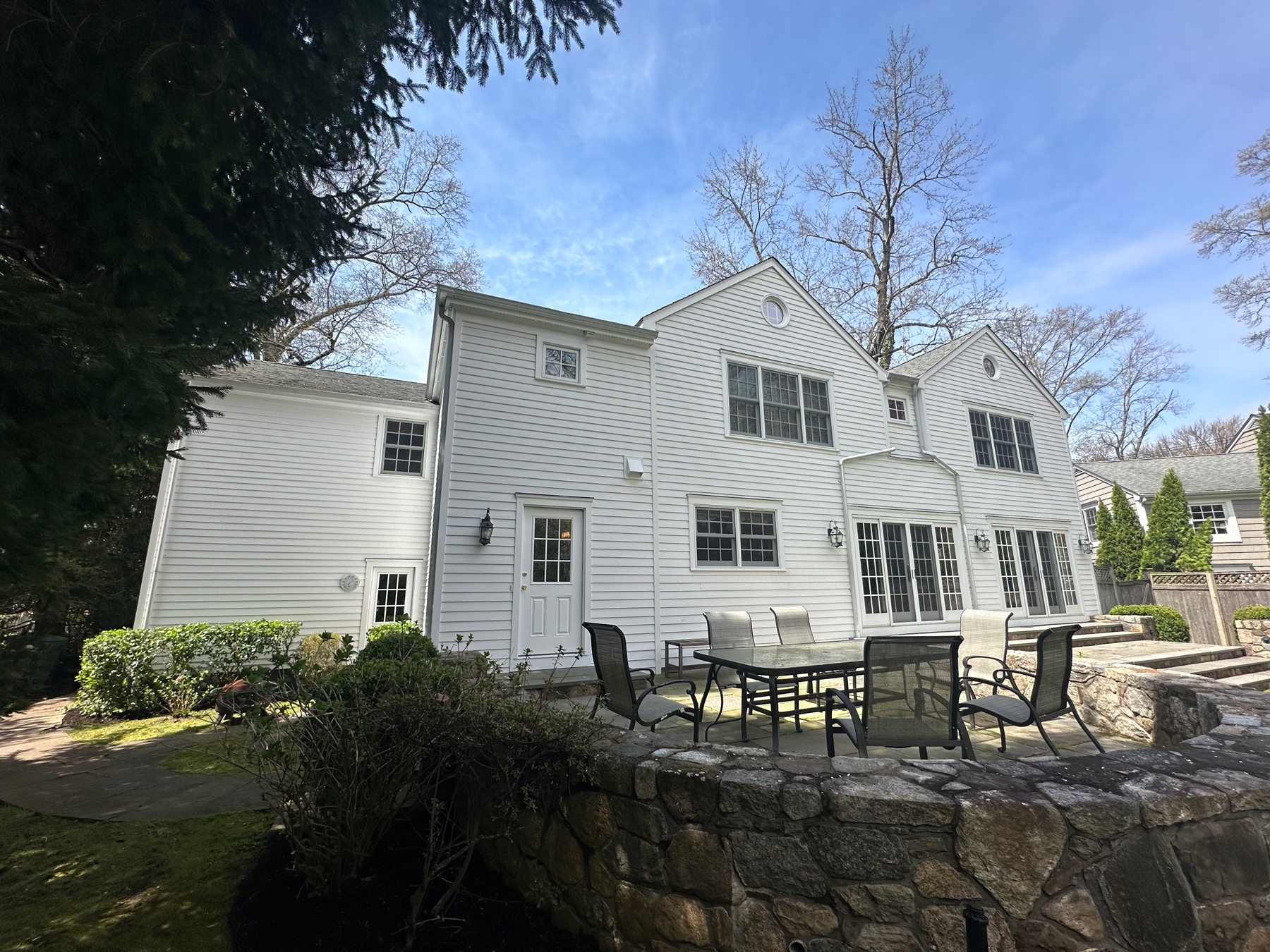 Riverside-home-remodel-b4-1